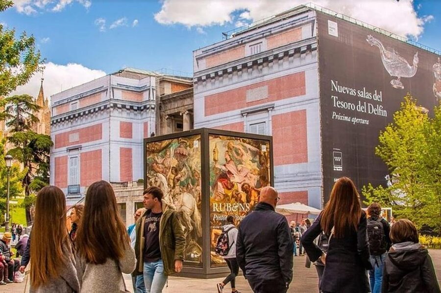 Madrid: El Prado Museum Skip-the-line Guided Tour - Inside the Prado: Eight Centuries in Two Hours