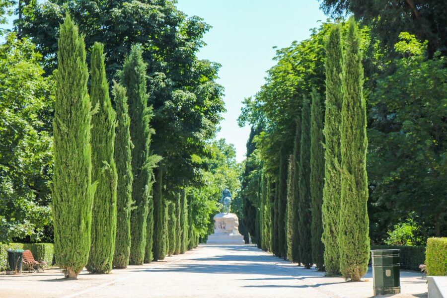 Madrid: El Retiro Park Self-Guided Audio Tour - Casita del Pescador, a small building with a big role
