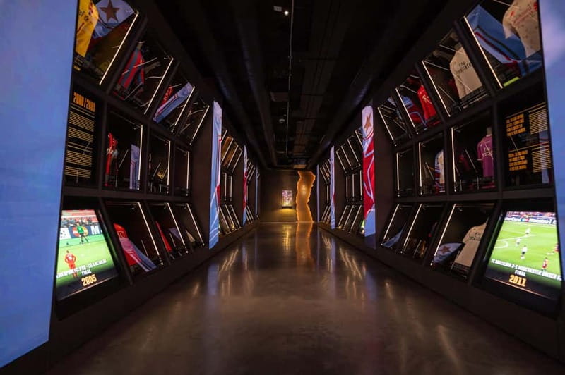 Madrid: Entry Ticket to Legends The Home of Football Museum - Football and art meet in the digital room
