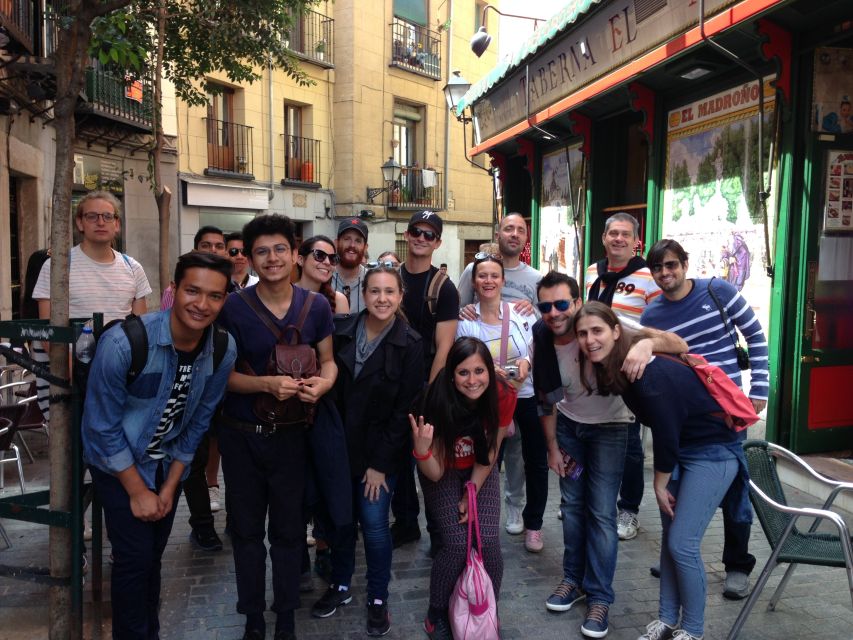 Madrid Essential: 3-Hour Guided Walking Tour - Starting under Madrid’s bear and strawberry tree