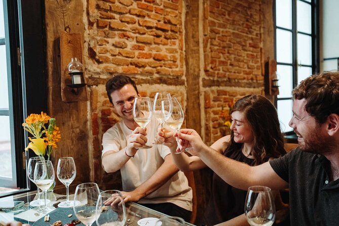 Madrid Evening Tapas and Wine Guided Tour - Muñiz and the taste of old Madrid