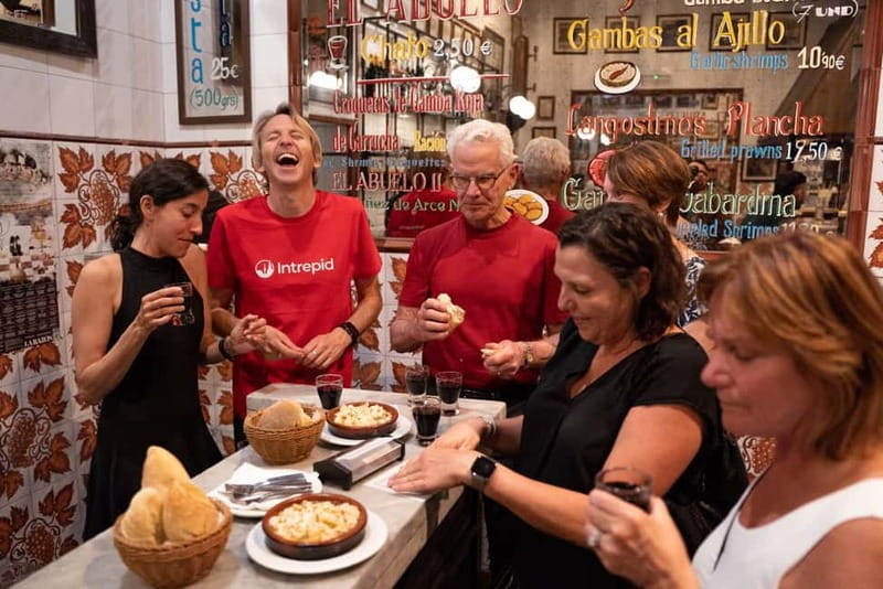 Madrid: Evening Tapas Tour with 5 Delicious Stops & Drinks - Pace, walking, and practical details