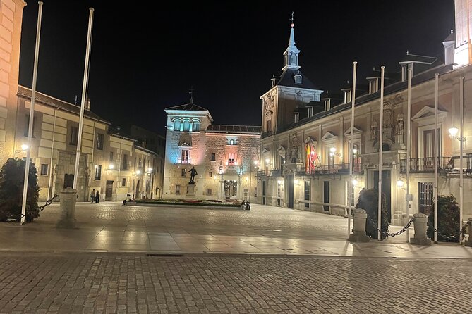 Madrid Evening Walking Tour and optional Flamenco Show - The guide can make or break the walk