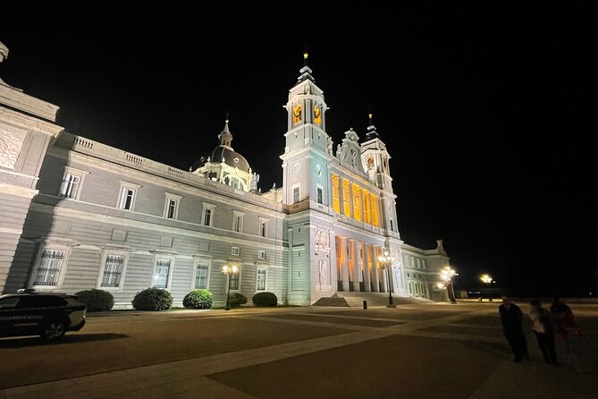 Madrid Evening Walking Tour and optional Flamenco Show - Plaza de las Cortes and Cervantes