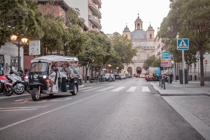 Madrid Expert Tour with Local Guide in Eco Tuk Tuk Private - Congress, Neptune, and the Prado