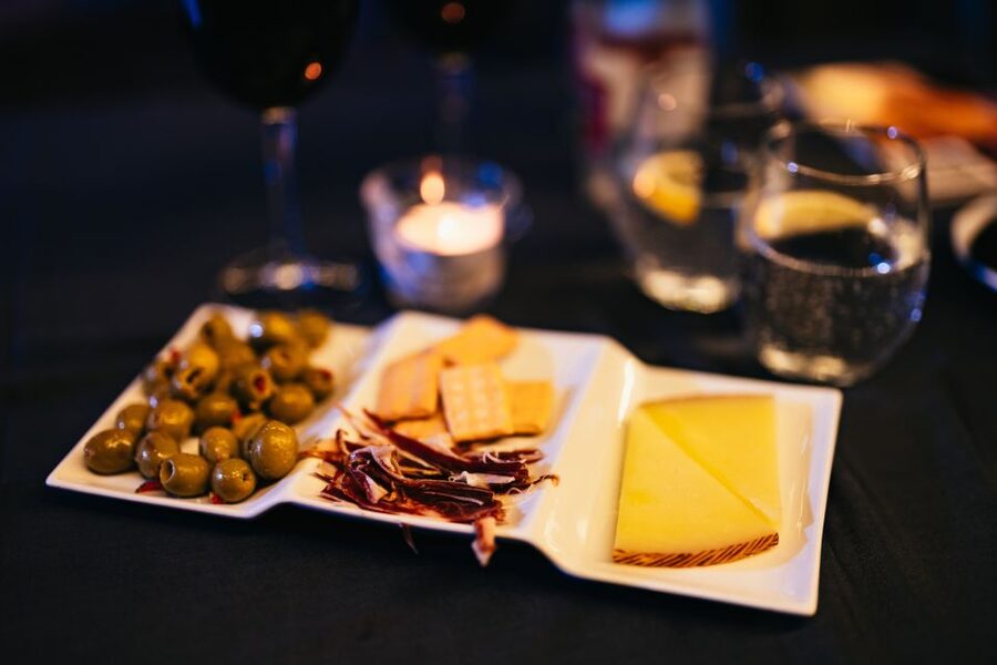 Madrid: Flamenco Show at Tablao Las Carboneras - Choosing between the show ticket and dinner