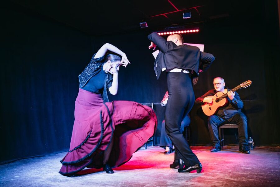 Madrid: Flamenco Show at Tablao "Las Tablas" with Drink - What comes with the drink ticket
