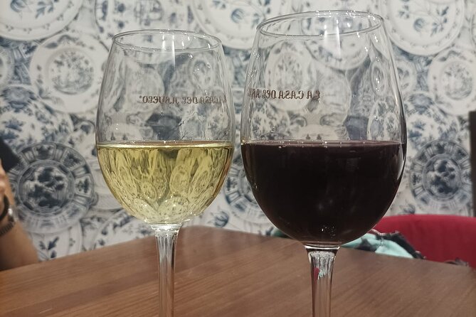 Madrid Food Tour: Tapas, Drinks and Delights with a Local - Meeting in Plaza de Santa Ana