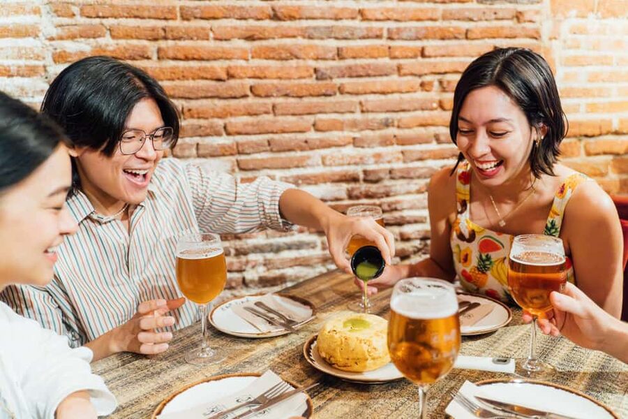 Madrid: Food Walking Tour with Drink and Local Guide - Drinking Madrid’s local way
