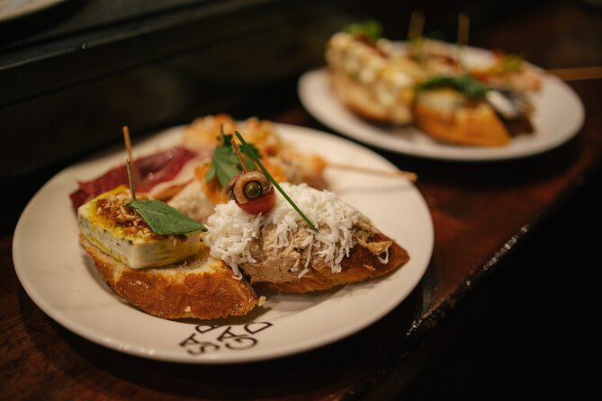 Madrid Food Walking Tour with Tapas and Vermouth - Plaza de la Cebada and the goat-cheese tortilla