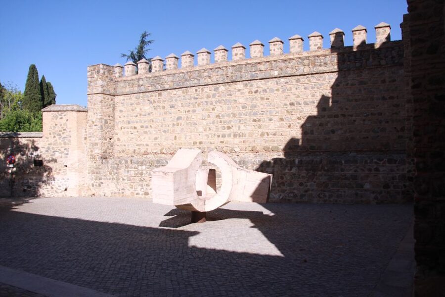 Madrid: Full-Day Guided Tour of Toledo with Cathedral Visit - Walking conditions and practical comfort