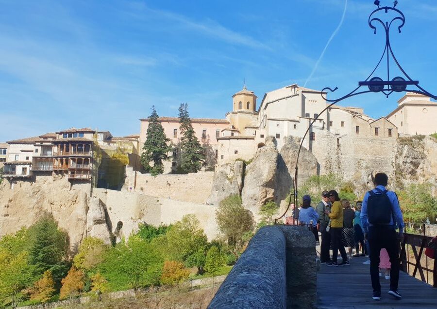 Madrid:Full Day Trip to Cuenca, Cathedral and Hanging Houses - Who Will Get the Most from This Tour