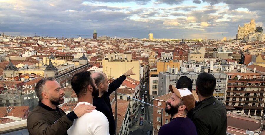 Madrid: Gran Vía Rooftops and Architecture Tour - Time, walking, and practical comfort
