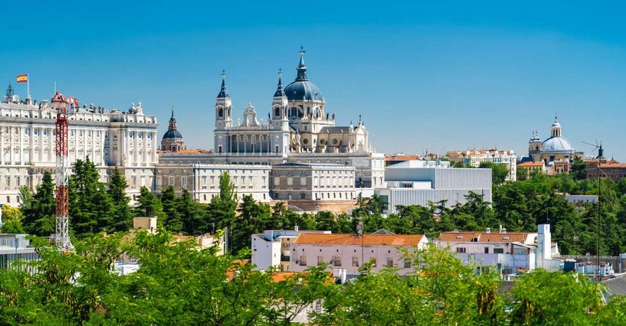 Madrid: Guided Highlights Walking Tour - Las Descalzas Reales and the quieter royal story
