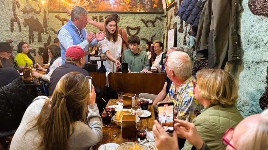 Madrid: Guided Local Food Tour at Hidden Gem Restaurants - Vermouth and Madrid’s afternoon-to-evening habit