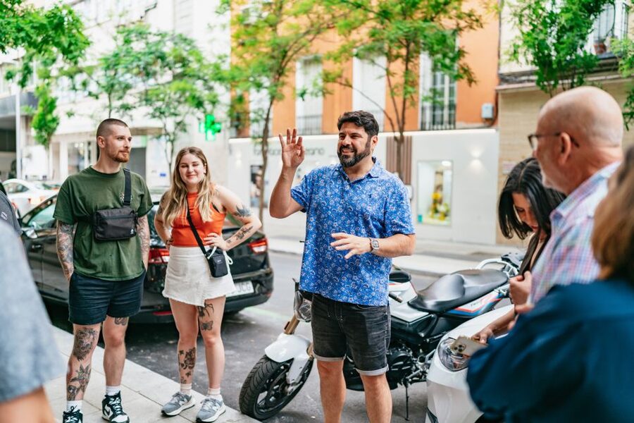 Madrid: Guided Tapas Tour with Tastings and Drinks - Small details that make the evening better