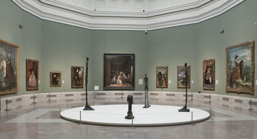 Madrid: Guided Tour of Prado Museum and Royal Palace - What the guide adds to the day