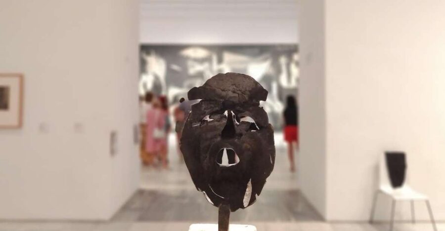 Madrid: Guided Tour of Reina Sofía Museum with Entry Ticket - Meeting at the museum’s main gate