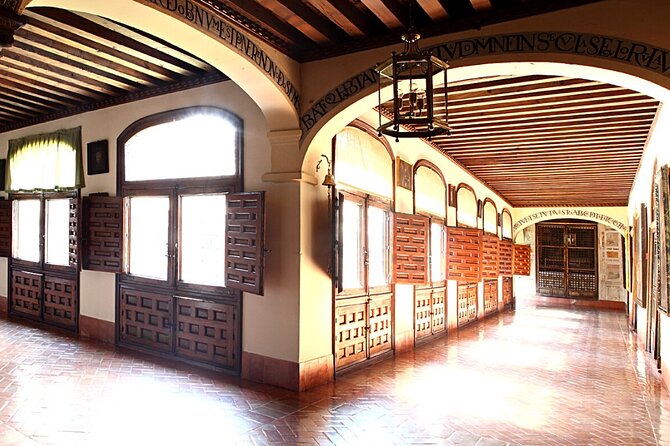 Madrid Guided Tour of the Descalzas Reales Monastery - Why Descalzas Reales feels different from central Madrid
