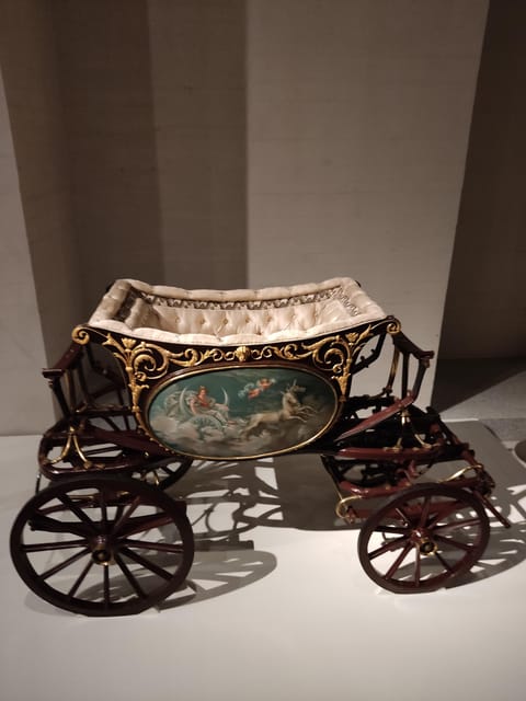 Madrid: Guided Tour of the Royal Collections Gallery - Starting with the Trastámara dynasty