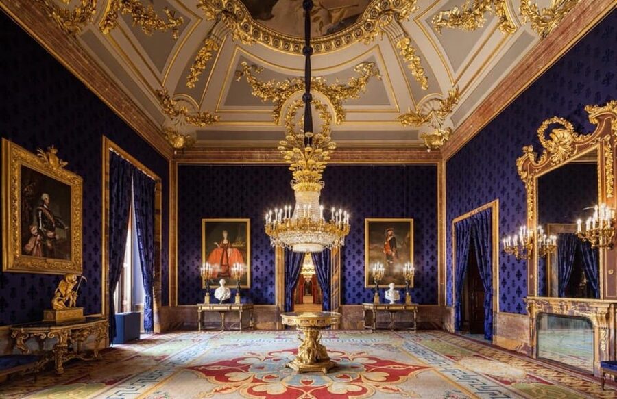 Madrid: Guided Tour of the Royal Palace with Fast Access - Entering the Royal Palace without the long ticket wait