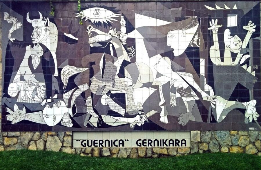 Madrid: Guided visit to Reina Sofia Museum- SMALL GROUP - Key points to know before you book