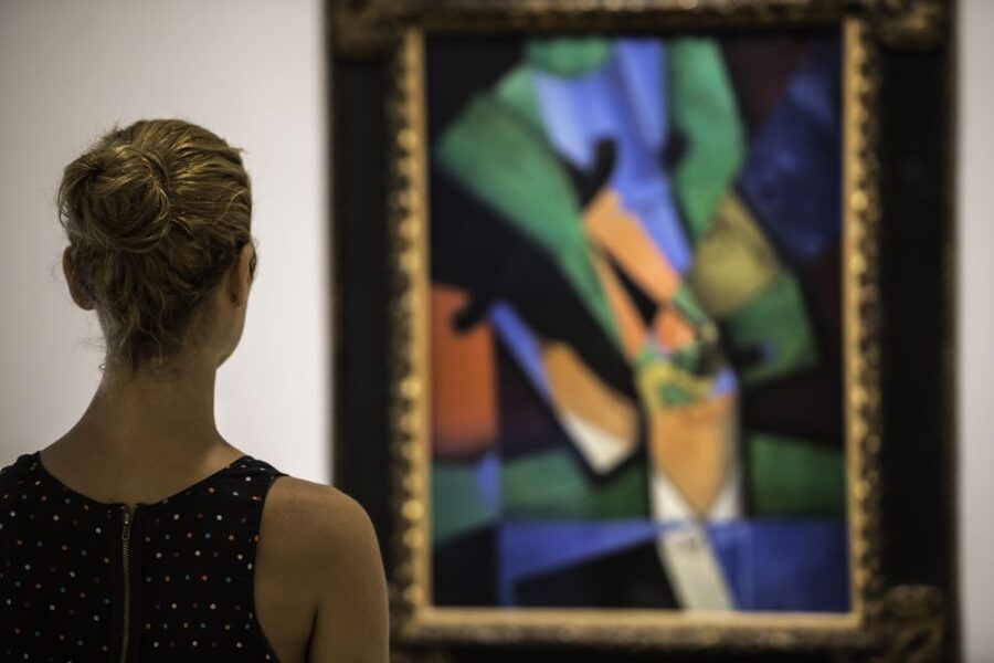 Madrid: Guided visit to Reina Sofia & Thyssen Museum - Two guides may mean two separate tours