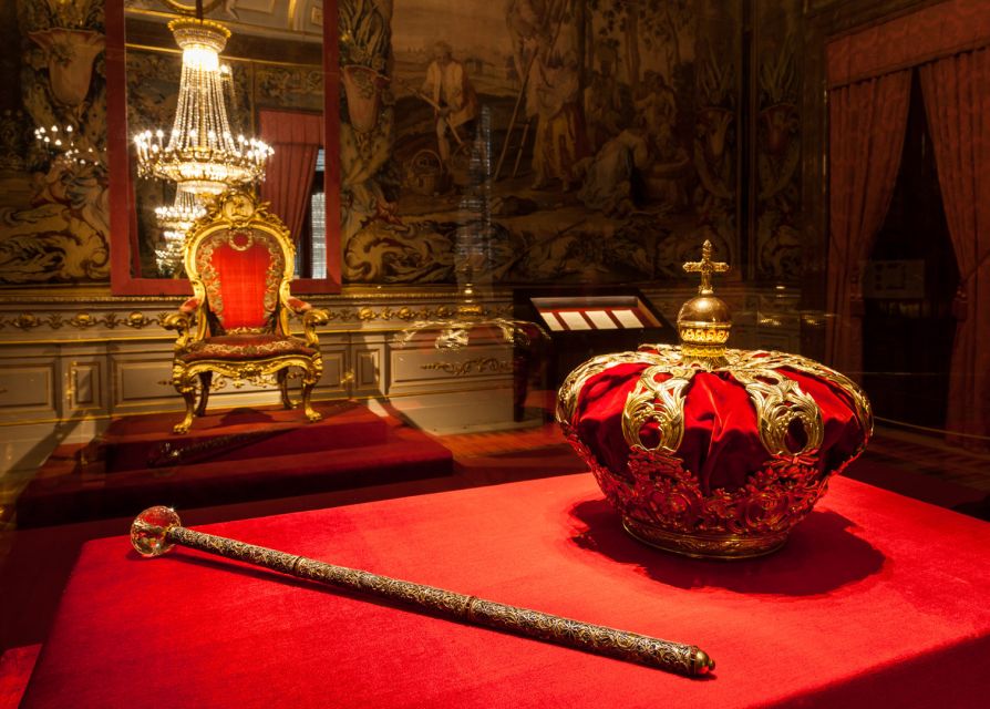 Madrid: Guided Visit to the Royal Palace - The porcelain room, chapel, and painted ceilings