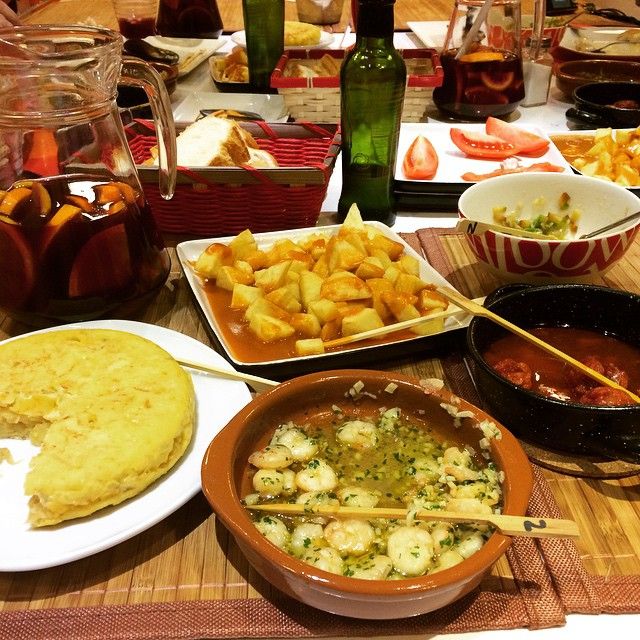 Madrid: Half-Day Spanish Cooking Class - Making paella, gazpacho, and sangria