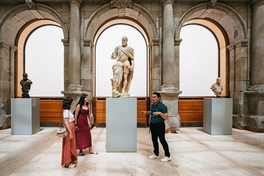 Madrid Highlights + Entrance to Prado Museum - Thirty minutes to choose your own Prado route