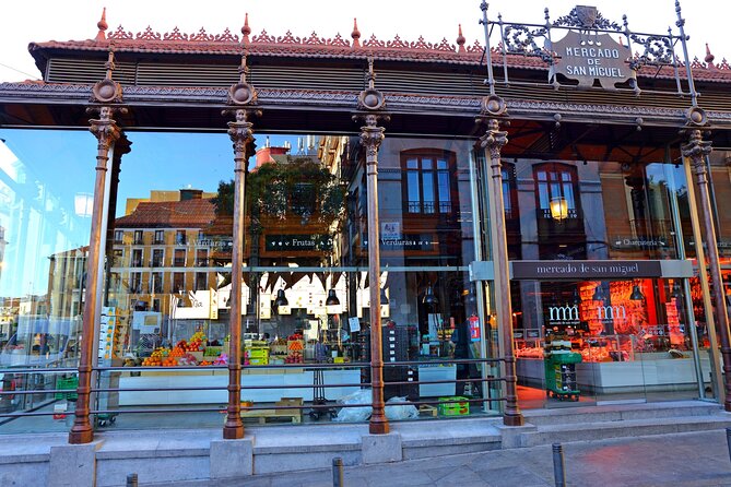 Madrid Highlights Private Tour with Prado Museum & Royal Palace - Lunch and a taste of Spanish cooking