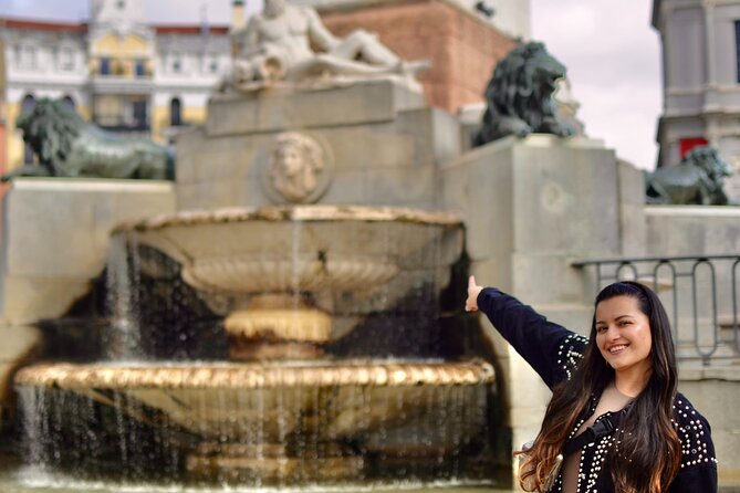 Madrid Highlights Private Tour with Prado Museum & Royal Palace - Neptuno Fountain and the Prado Museum