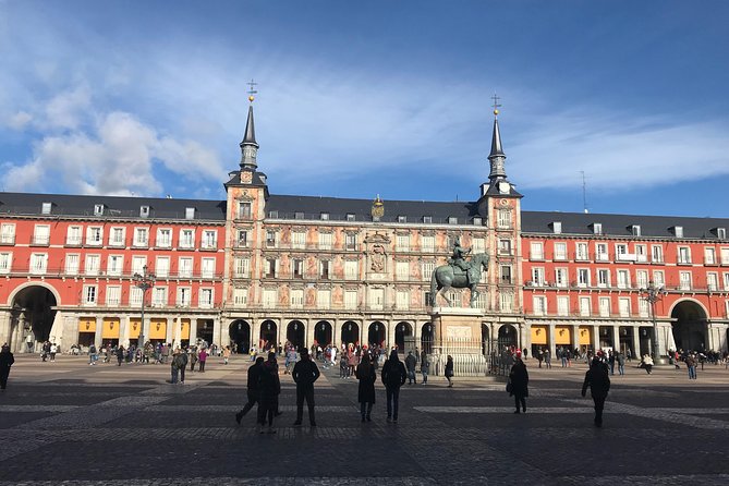 Madrid Highlights Running Tour - Plaza Mayor and the Mercado de San Miguel