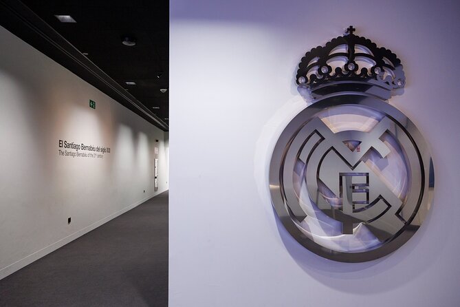 Madrid Highlights Tour with Santiago Bernabeu Stadium Entrance - Las Ventas and Madrid beyond the center