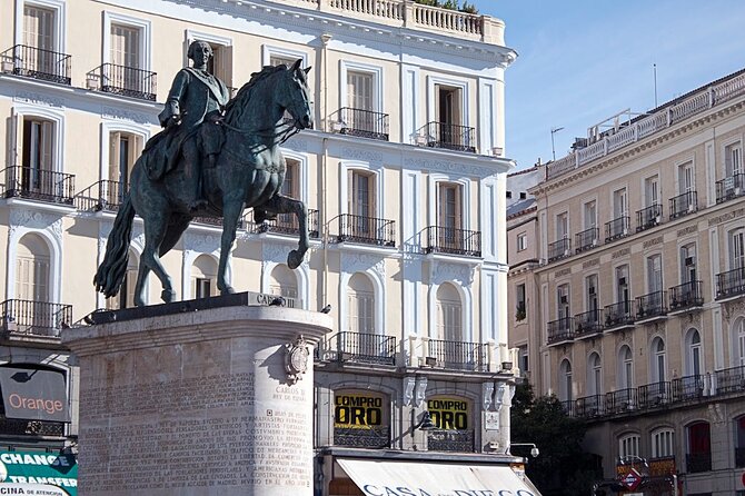 Madrid Historic Centre Food Tour with Authentic Tapas & Wines - Tapas, cider, and vermouth at local bars