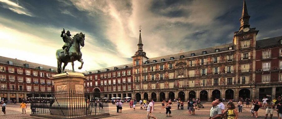 Madrid: Historical Center 2.5-Hour Guided Walking Tour - Key points at a glance
