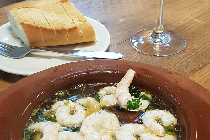 Madrid History Food Tour: Tapas & Drinks Tasting - Why the small group matters in Madrid’s center