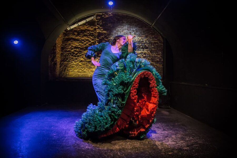 Madrid: La Cueva de Lola Flamenco Show Tickets with Drink - FAQ