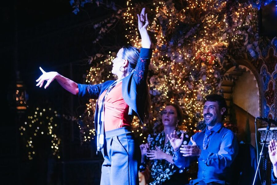 Madrid: Live Flamenco Show with Food and Drinks Options - Why Torres Bermejas works for a first flamenco night