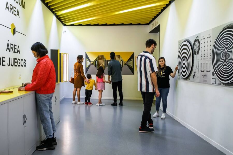 Madrid: Museum of Illusions Ticket - A good choice for children and mixed-age groups
