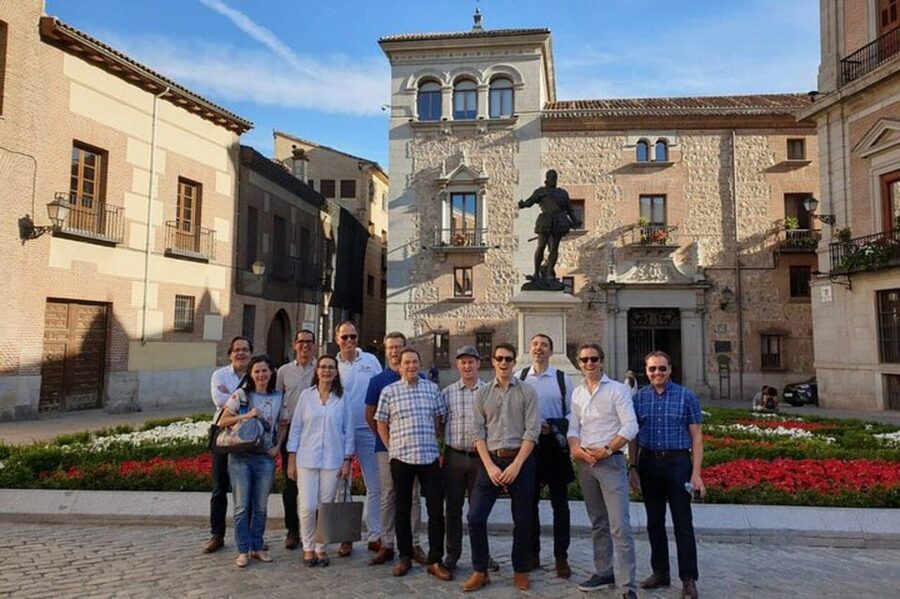 Madrid: Must-See Attractions Walking Tour - Key points to know before booking
