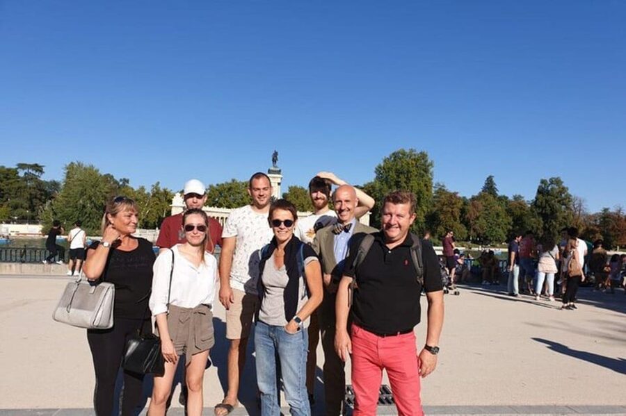 Madrid: Must-See Attractions Walking Tour - Why this two-hour walk works well in Madrid