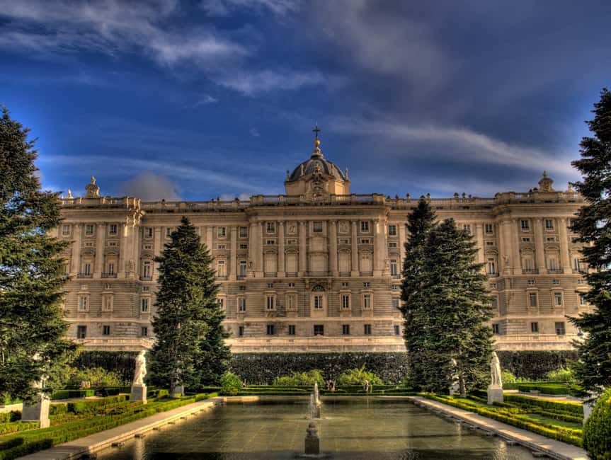 Madrid Must-see with Atardeder at the Debod Temple - Why the Temple of Debod makes a smart finish