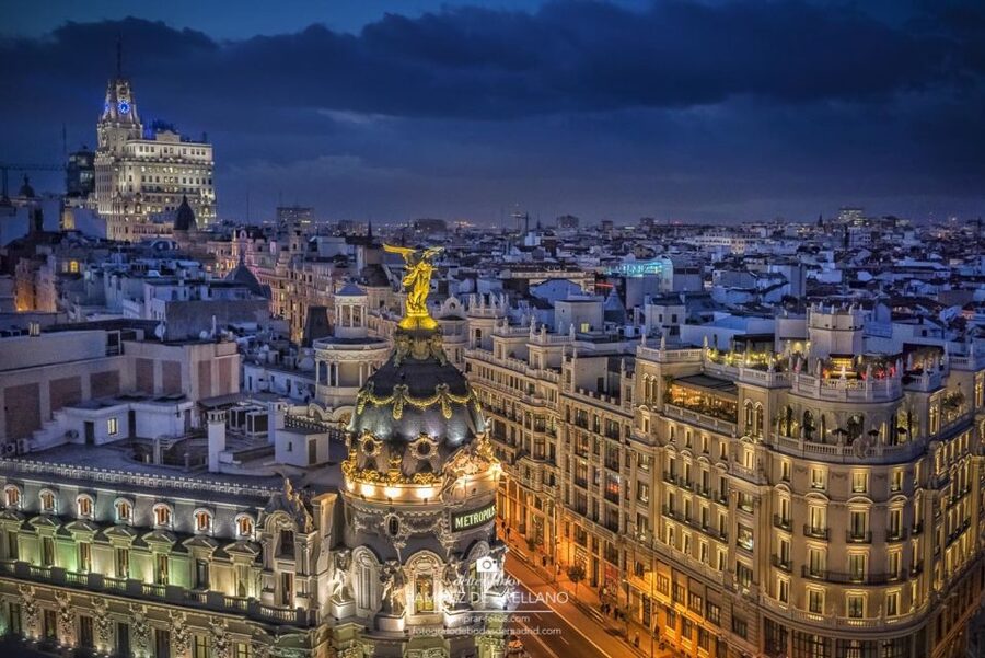 Madrid: Mysteries and Legends Tour - Madrid after dark, even in daylight