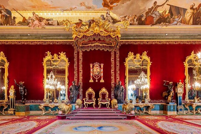Madrid Old Town & Royal Palace Walking Tour Skip the Line Ticket - Mercado de San Miguel and the taste of Spain