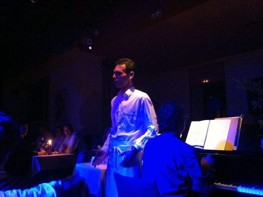 Madrid: Opera and Zarzuela Show and Dinner - Dessert, coffee, and the La Traviata toast