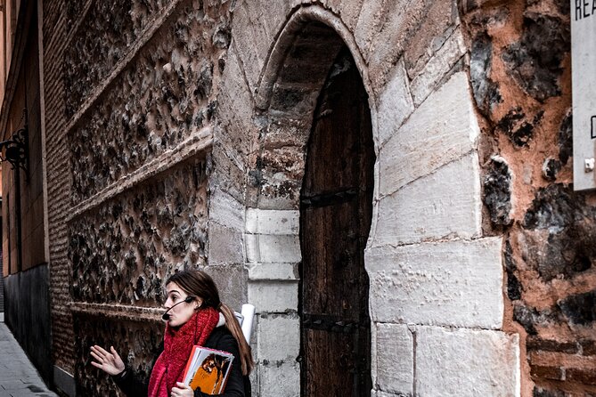 Madrid Oscuro: Torture, Ghosts, Crimes and Legends - Calle Mayor keeps the theme moving