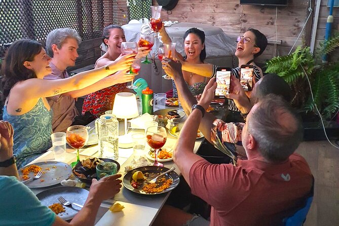 Madrid: Paella & Sangria Classes- Seafood, Chicken & Vegan option - Recipes and skills you can take home