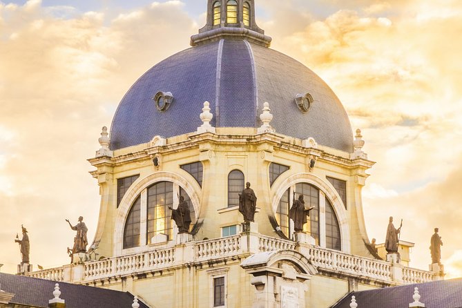 Madrid Panoramic Sightseeing Guided Tour - Gran Vía, Salamanca, and the Bernabéu