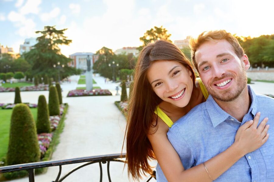 Madrid: Photography Session at El Retiro Park - Meeting at the Plaza España fountain